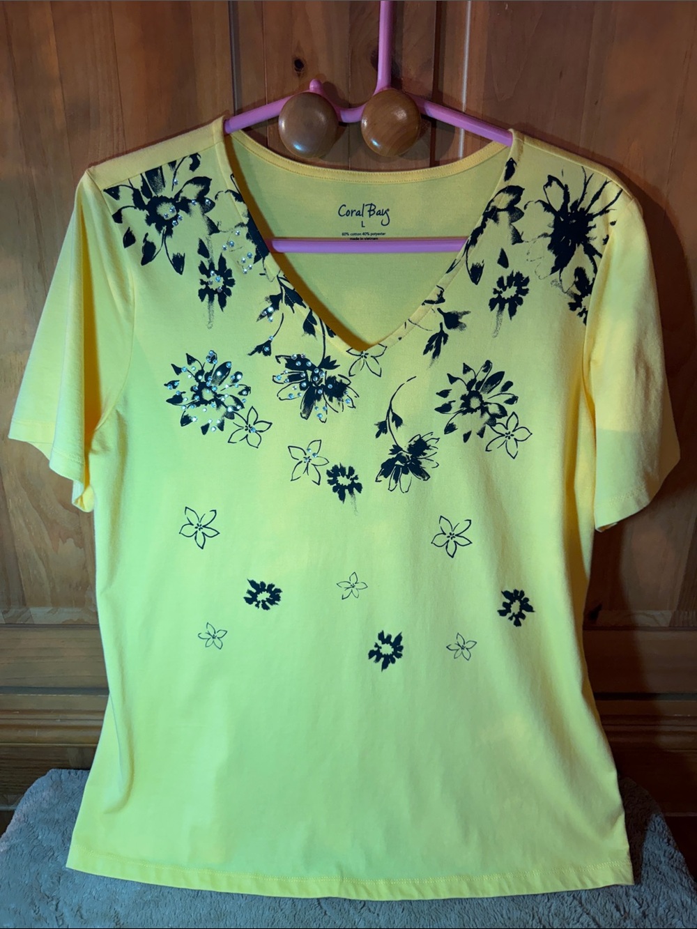 Coral Bay Yellow V-Neck Floral Rhinestone Short Sleeve Top -Large